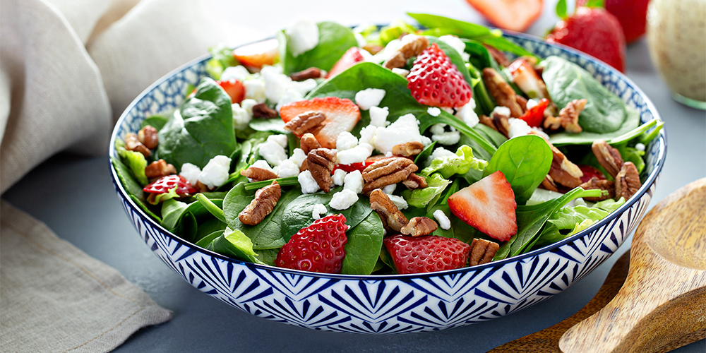 6 healthy recipes for cooking with berries berry pecan goat cheese salad