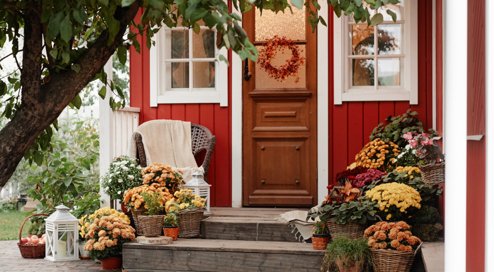 Salisbury Greenhouse-Sherwood Park-Alberta-5 Easy Ways To Bring Fall Colour To Your Landscape-Fall Porch