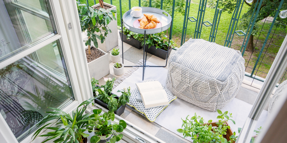 Salisbury Greenhouse-Sherwood Park-Alberta-Indoor Gardening-balcony with plants and seating