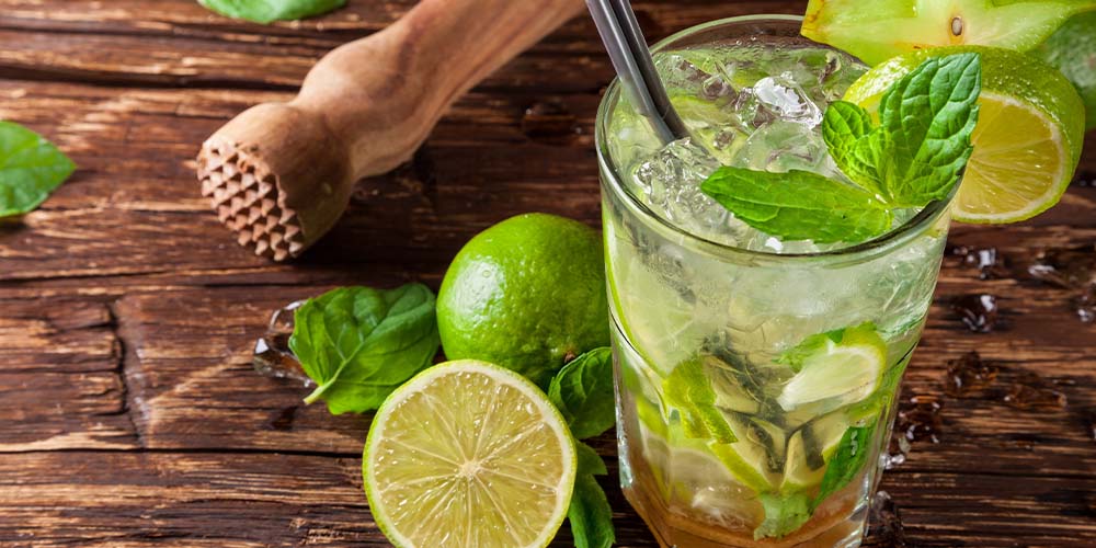 Salisbury greenhouse Cocktail Recipes for Your Summer Herbs-jalapeno and lime cocktail