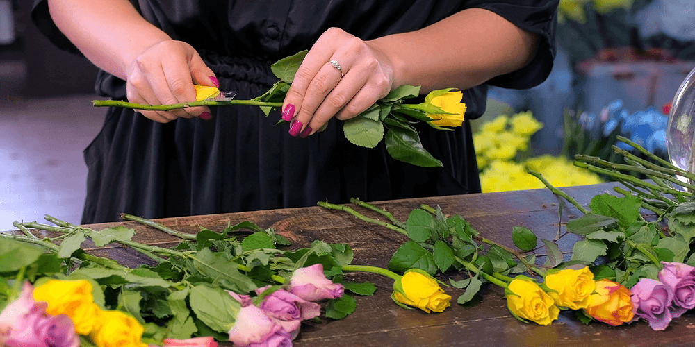 salisbury at enjoy floral studio cutting rose thorns