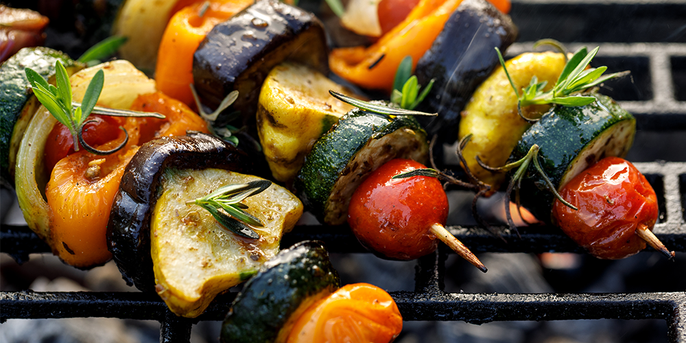 vegetable skewers on grill